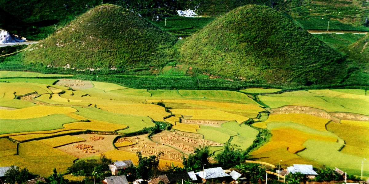 HÀ NỘI - HÀ GIANG - ĐỒNG VĂN - LŨNG CÚ {3N2Đ,Ô TÔ}