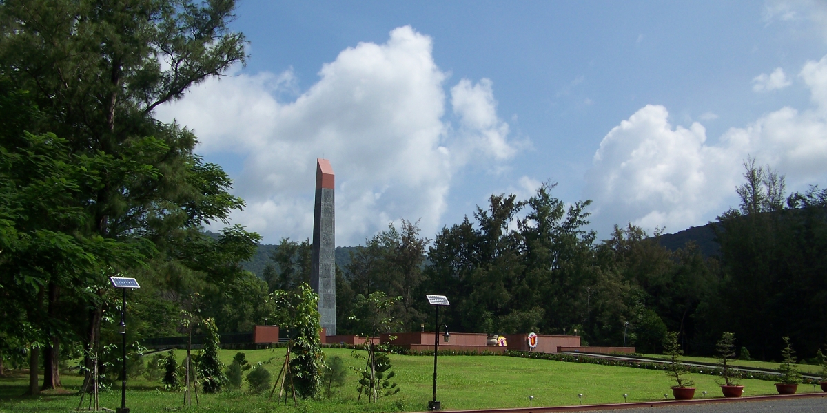 Con Dao - Nghĩa Trang Hàng Dương {3N, Bay}